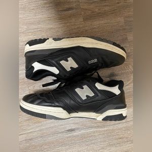 Black New Balance 550